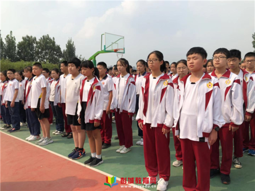 西朱中学:国旗下讲话稿——安全常系心中 - 徐州教育