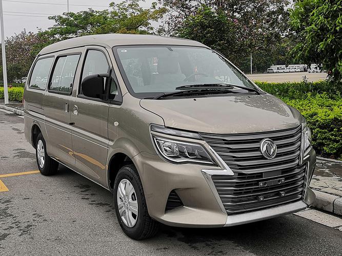 五菱宏光plus和东风风行菱智m5选哪个好市场会告诉你答案的