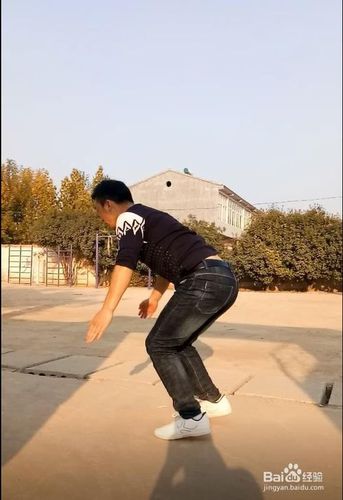 后空翻的动作分解及练习技巧