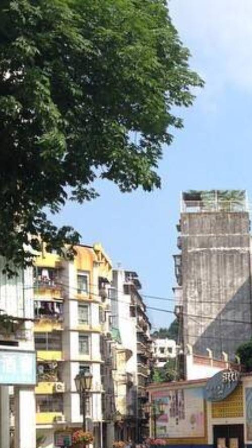 白鸽巢前地