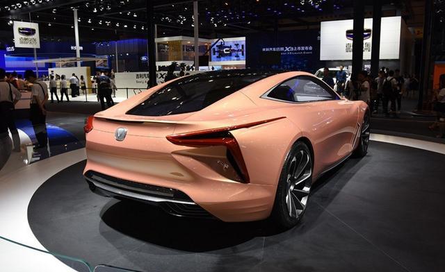 长安换设计师了?新轿跑颜值堪比保时捷跑车,cs95瞬间过时