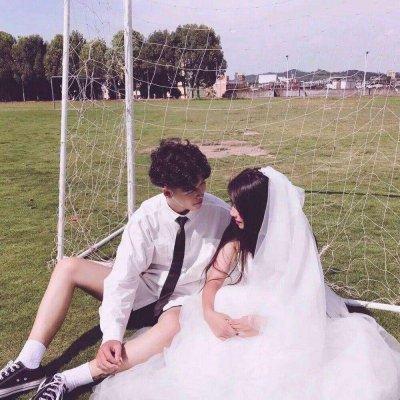 白纱唯美情侣头像,世界这么大我遇到了你,你也遇到了我真好