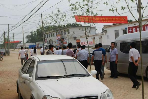 威县好睡眠家纺被县电台采访做电商专题报道