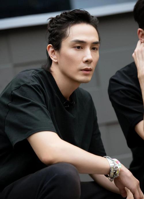 李承铉 复出奶爸 眼镜杀 低音炮