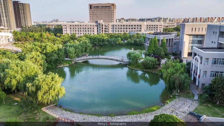 河海大学