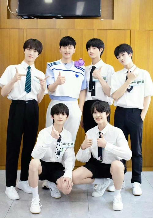 还没正式出道就上《快乐大本营》,tf三代的待遇堪比时代少年团