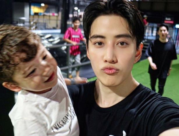 泰国男星mike放弃儿子抚养权前女友生下二胎与19岁新男友分手