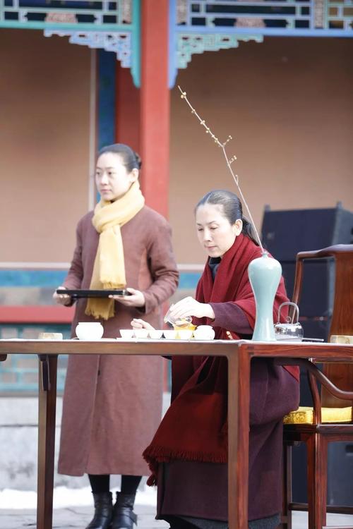 艺术家,洞箫演奏家谭宝硕先生,古琴演奏家马常胜先生, 茶人王琼女士