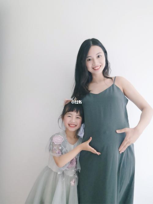 二胎孕妇照亲子照_孕妇照_亲子照_二胎_背景墙_三脚架