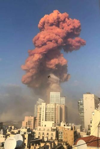 贝鲁特港爆炸有多惨烈?1155吨tnt,世界第三,仅次于广岛核爆