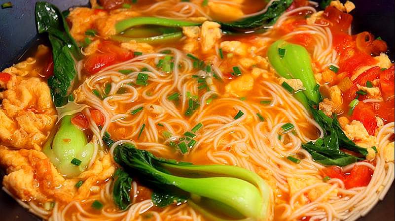 早餐面条的新做法,这样做简单又营养,你做对了吗?