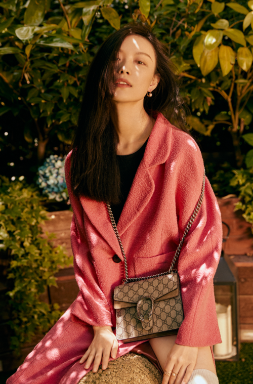 倪妮,李宇春都爱不释手的gucci包包,你被种草了吗?