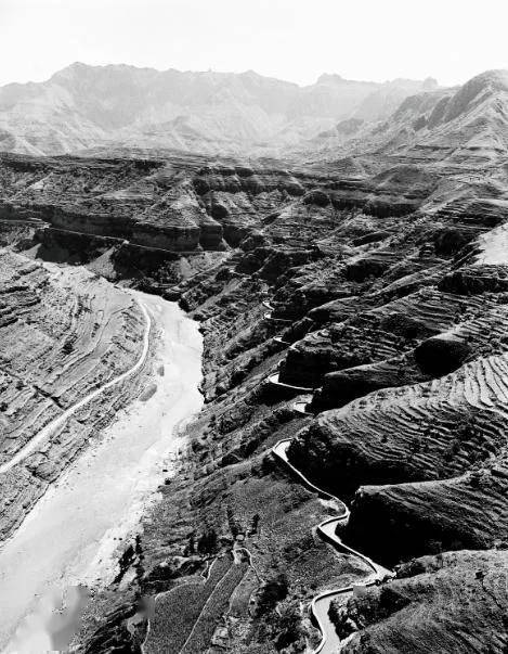 红旗渠精神的回响三代接力守护人工天河