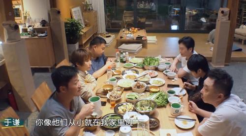 幸福三重奏:于谦收徒太随性,孟鹤堂谈加入德云社不容易