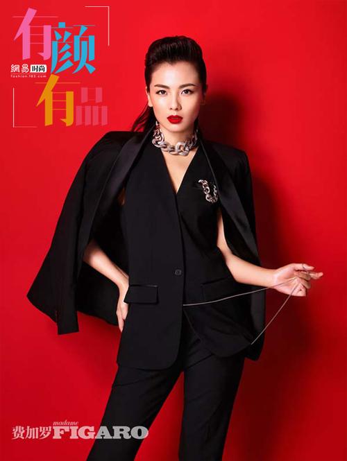 刘涛穿白西装美到根本停不下来!