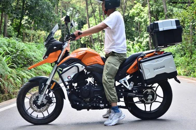 摩博会上占据c位的赛科龙2021款rx1s性能究竟如何?