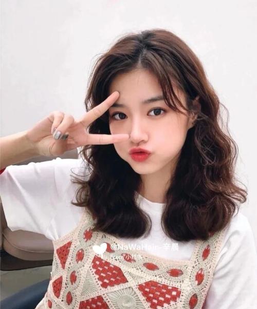 羊毛卷烫发发型图片_小红书