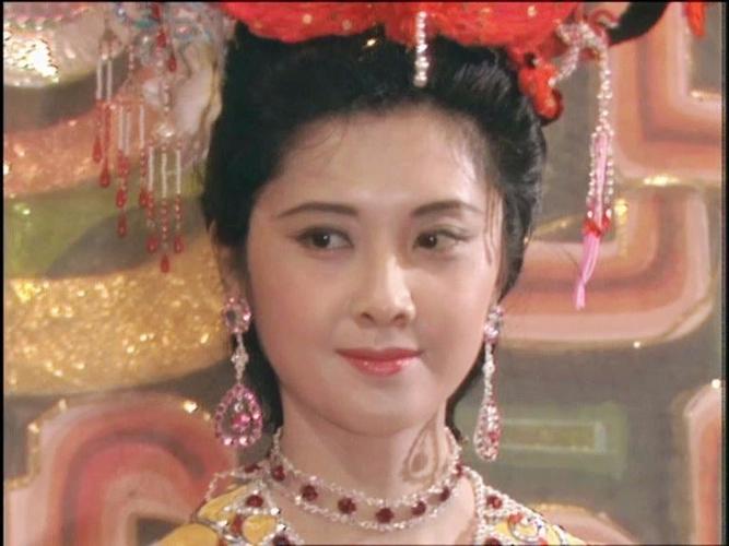 扮演女儿国国王的是谁