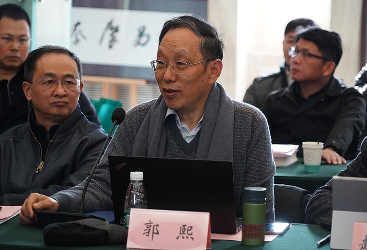 胡方研究员中国社会科学院民族学与人类学研究所黄成龙研究员教育部