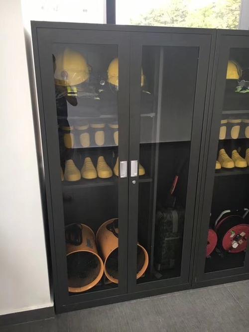 五金,工具 >正文     三.