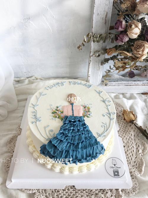 美女背影裙摆生日蛋糕_生日蛋糕_美女_美食_美食教程