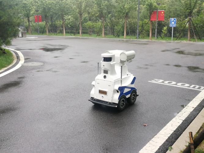 案例| 和美信息安防巡检机器人助力智慧园区建设