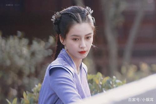 angelababy新剧路透,紫衣红唇好娇俏