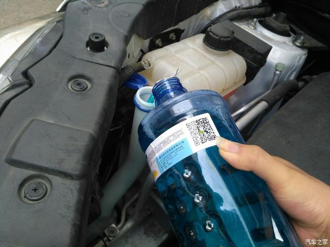 上海cs75官方车友会799浦东谢为爱车添加玻璃水