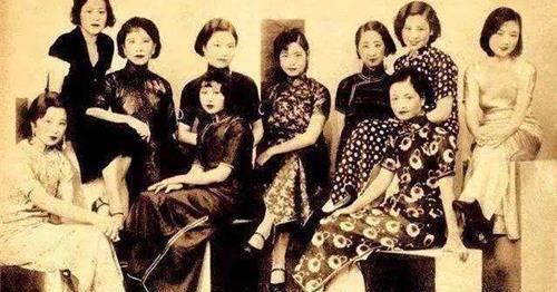 民国张宗昌姨太太旧照:白俄五姐妹确实漂亮,写的诗堪称空前绝后