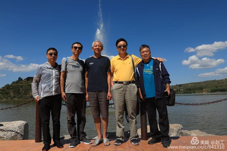 2018年9月8日,原太原十中部分校友组织自驾赴寿阳县喜