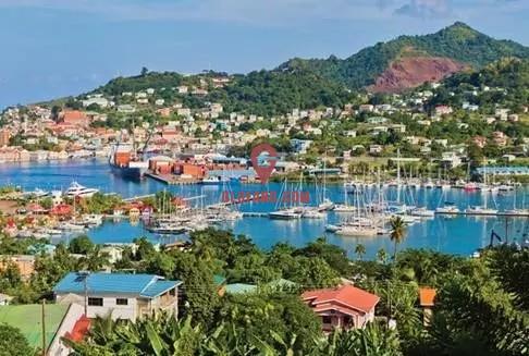 格林纳达由格林纳达岛,卡里亚克岛和小马提尼克岛组成.