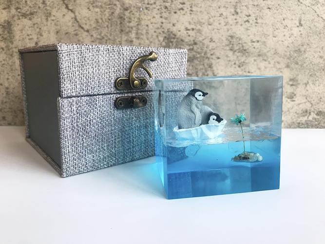 滴胶成品海洋生物工艺品小企鹅文创产品树脂海洋生物玩具车载饰品