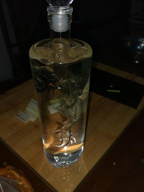 梨园春比干宴52度里面有条龙多少钱一瓶