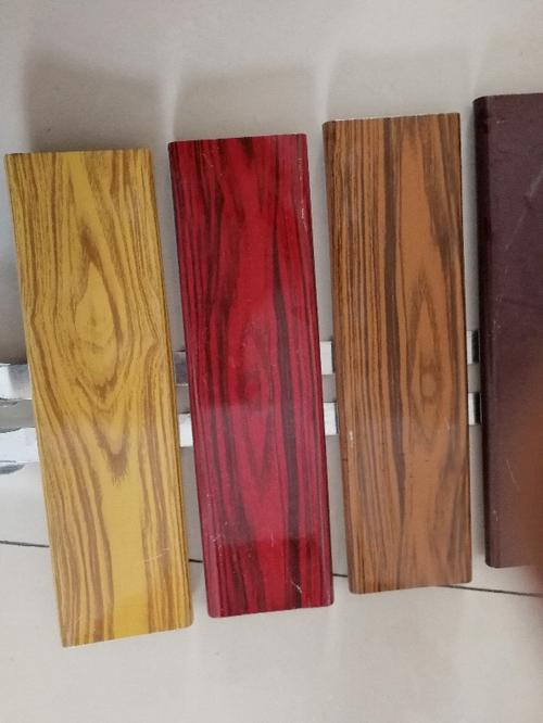 木纹扣板木纹彩钢扣板广告门头扣板木纹招牌扣板84扣板长条扣板