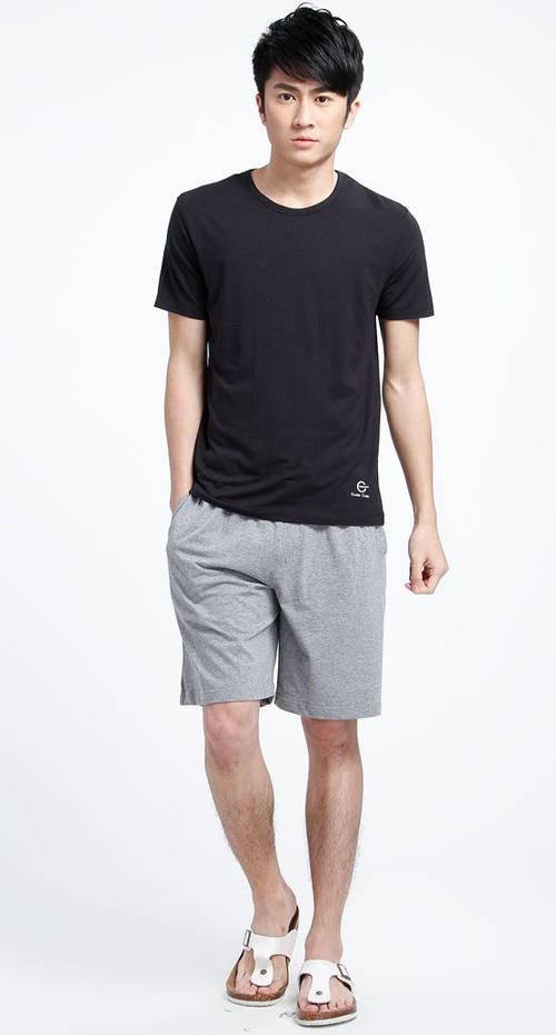 朴素男青年造型.