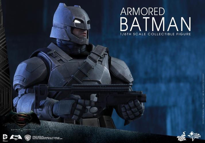 hottoys 蝙蝠侠大战超人:公道平旦 装甲版蝙蝠侠 armored batman