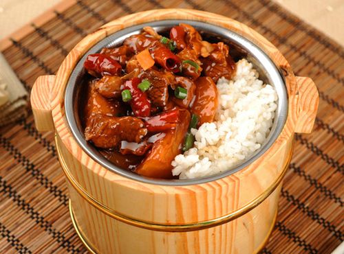 鹤壁哪家教木桶饭?哪家正宗?