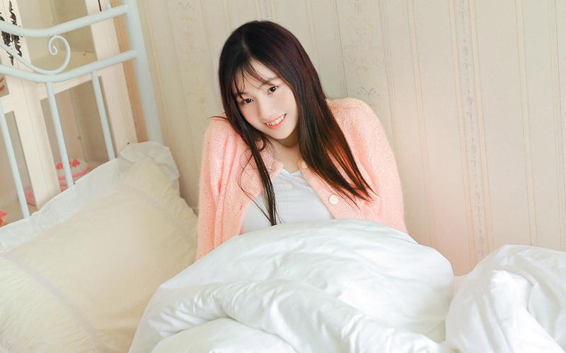 桂林航天工业学院最美女校花朱淑萌照片写真