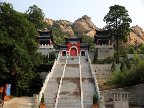 烟台昆嵛山一共有几个景区?一天能游览完吗?