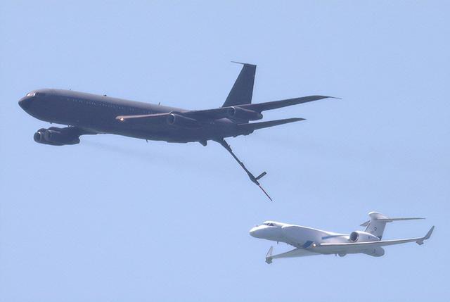 ec37b进行首飞美军空中电子战能力进入湾流时代