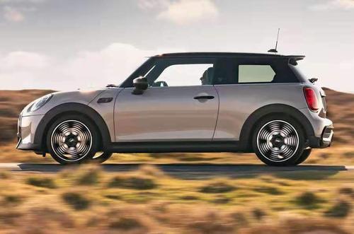 minicoopers三门版中期改款车型实测抓住最后享受mini的机会