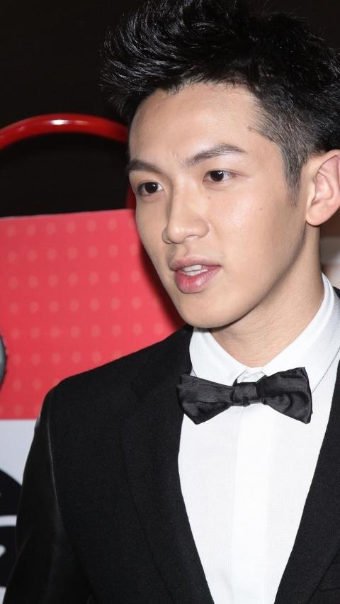 小时代主演柯震东手机壁纸