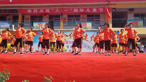 怀仁一小五年级3班六一儿童节表演掠影