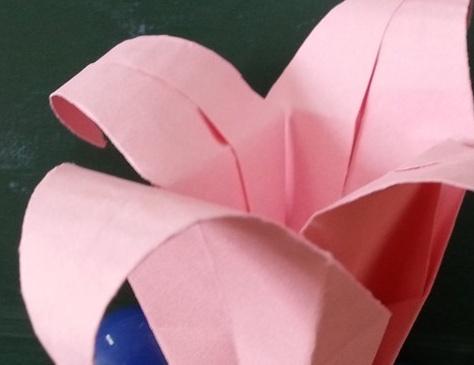 百合花花苞折纸教程