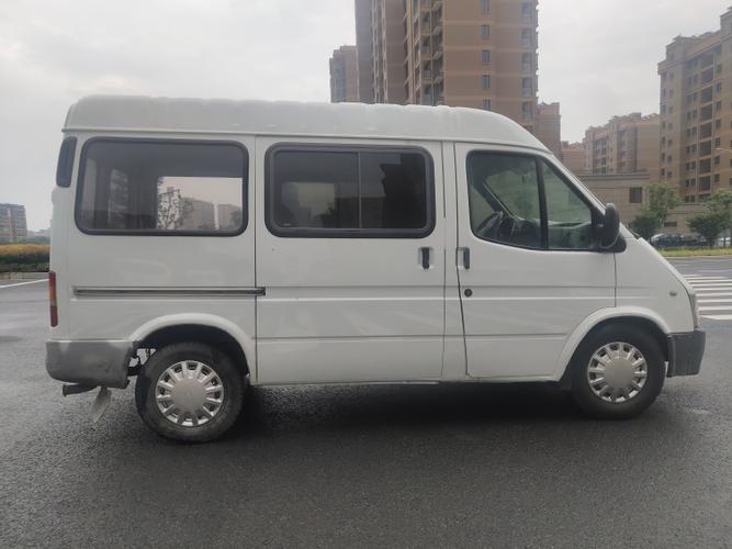 江铃全顺柴油小型6座