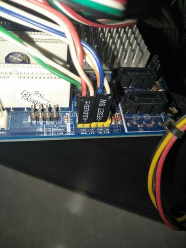 华硕主板b250m-a,怎么看跳线如何接跳线