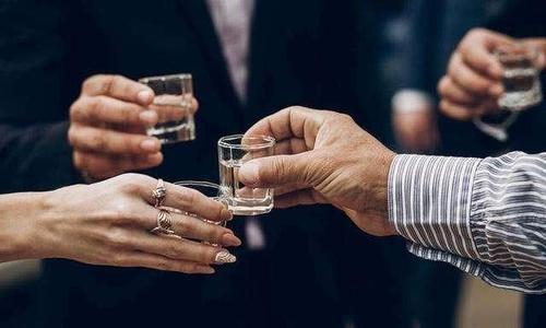 二,我国的酒桌文化