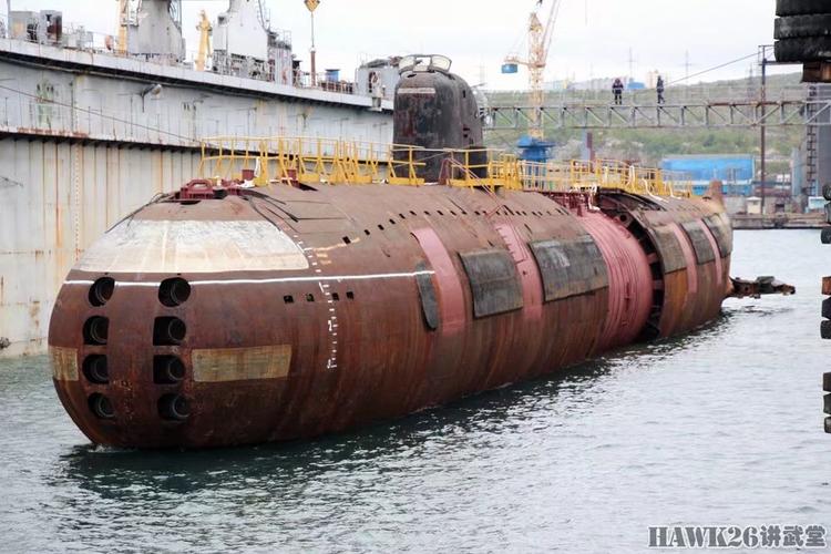 苏联第一艘核潜艇"列宁共青团"号再次下水