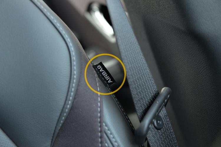 配备侧气囊注意事项