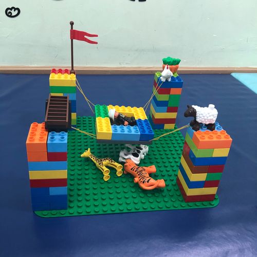 其它 《蹦蹦床》黄语薇 启迪乐高学员:黄语薇 课程阶段:小小探索家